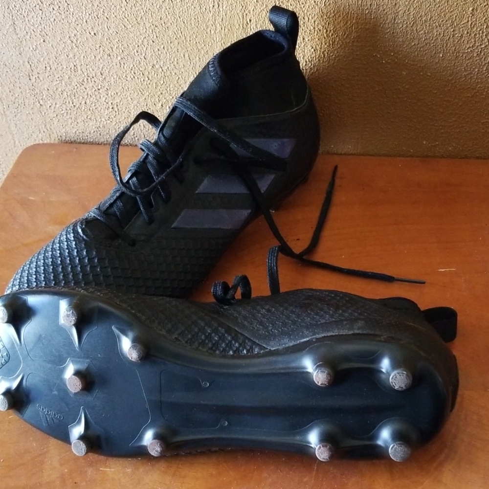Cleats - Picture 2 of 2